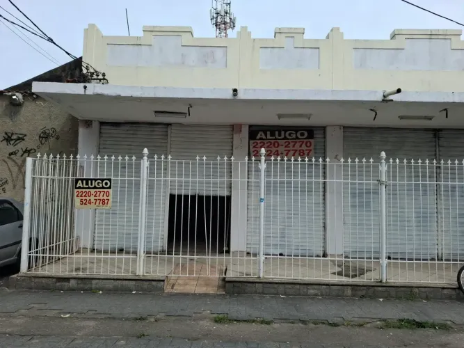 Imóvel para aluguel possui 187 metros quadrados em Honório Gurgel - Rio de Janeiro - RJ