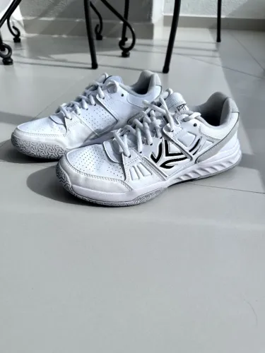 Tênis Artengo branco, tamanho 39