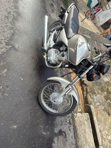 Vendo titan ks com Partida elétrica - 2007/2008