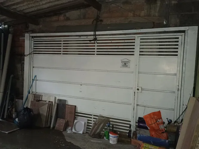 Vendo um portão de 4,00x2,30