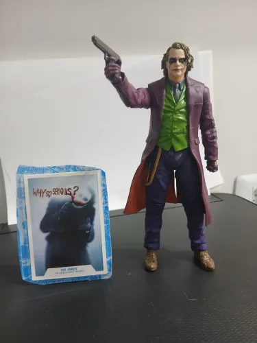 Coringa Joker The Dark Knight DC Multiverse Mcfarlane 