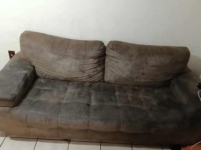 Sofá de 3 lugares, lindo e super confortável! 