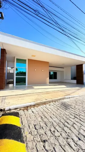 Casa no condomínio Allure