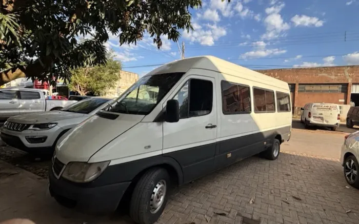 Mercedes-Benz Sprinter 413 Furgão Longo T.alto Diesel 2006