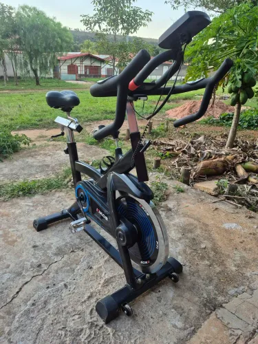 Bicicleta Ergométrica Spinning Kikos F7i