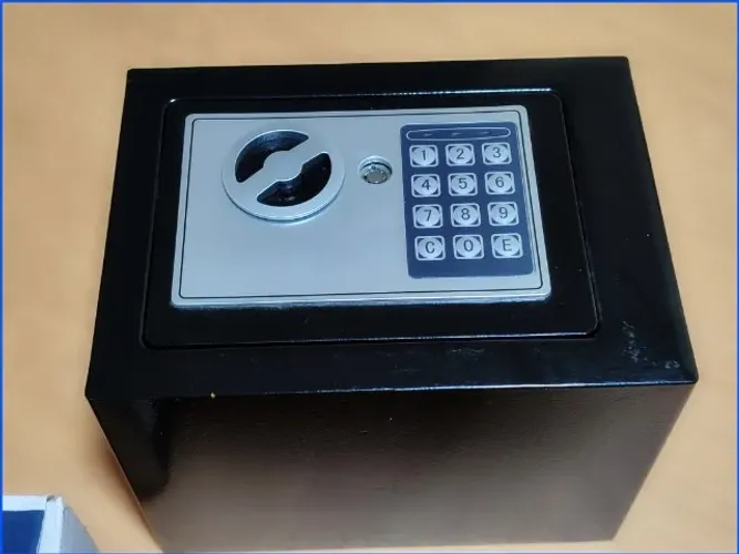 Cofre digital com teclado e senha, inclui 2 chaves de segurança Pronta Entrega