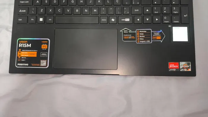 Notebook positivo r15m