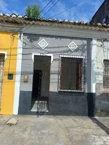 Alugo Casa 2 quartos, Centro