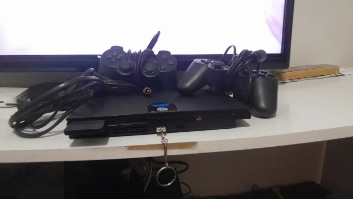 PlayStation 2 Completo: 2 Controles + Cabos + 10 Jogos [Pronto pra Jogar!]