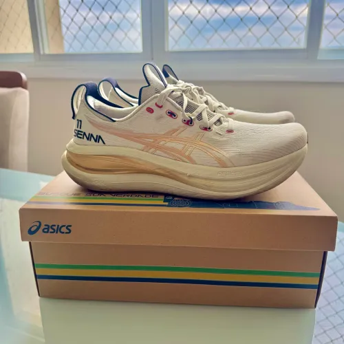 Tênis Asics Nimbus 28 Senna