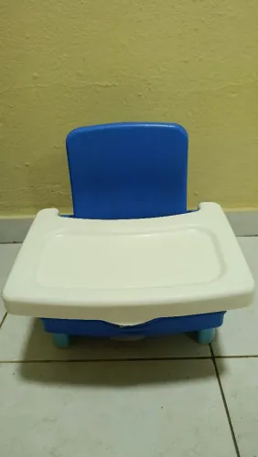 Cadeirinha de alimentação cosco