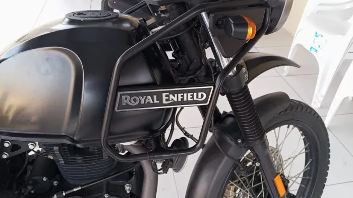 Motocicleta Excelente pra Trabalho e Viagens