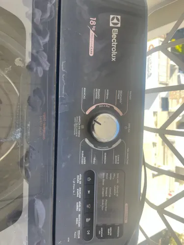 Máquina de lavar 18kg Electrolux