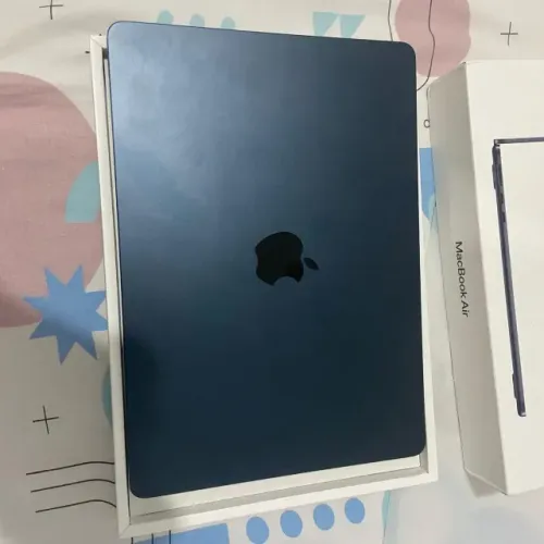 MacBook Air M2 13" - Único Dono - Impecável + Caixa e Acessórios Originais