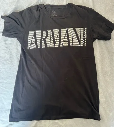 Camiseta Armani tamanho M