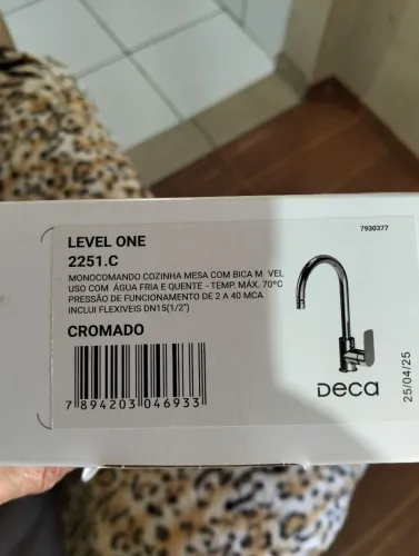 Vende-se torneira