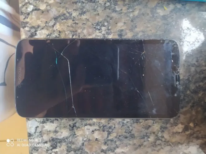 Vendo moto Z3 play precisando trocar a tela