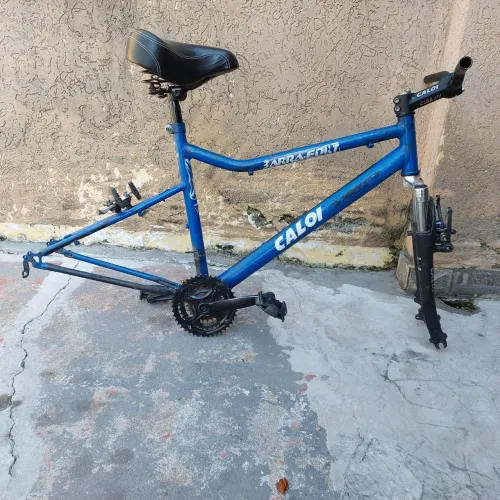 Quadro de bicicleta com acessórios