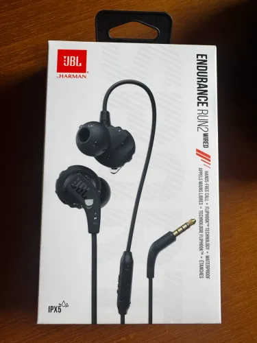 Fone JBL Endurance Run 2 com fio Preto