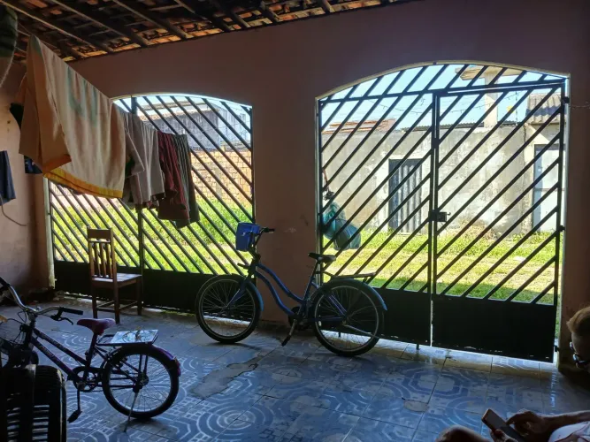 Vende-se casa
