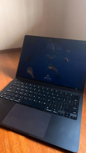 MacBook Air M2 13" 256GB 8GB Meia-noite - Bateria 91% - Impecável