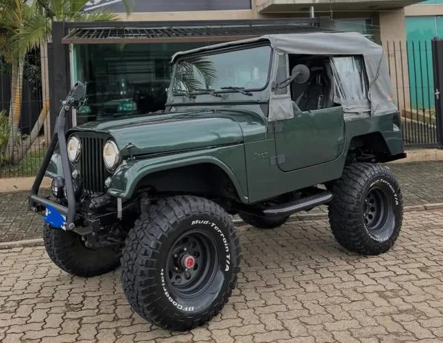 Willys Overland Jeep 2.6 12V Gasolina 2P 1973