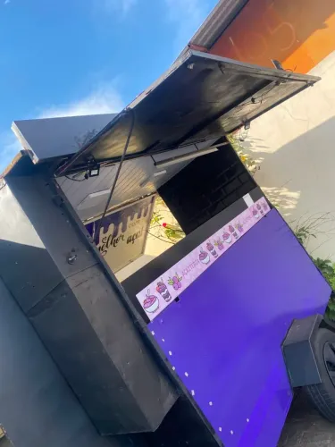 Trailer Comercial
