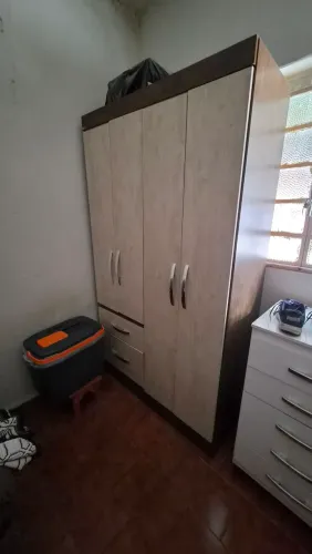 Guarda Roupa Casal 4 Portas 2 Gavetas - Ótimo Estado - R$ 370