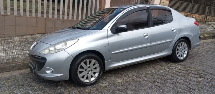 Peugeot 207 Sedan Passion XS 1.6 Flex 16V 4P AUT 2010