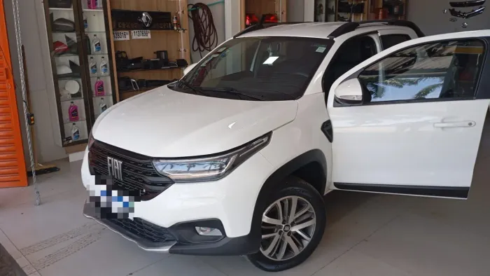 Fiat Strada Volcano 1.3 Flex 8V CD 2024