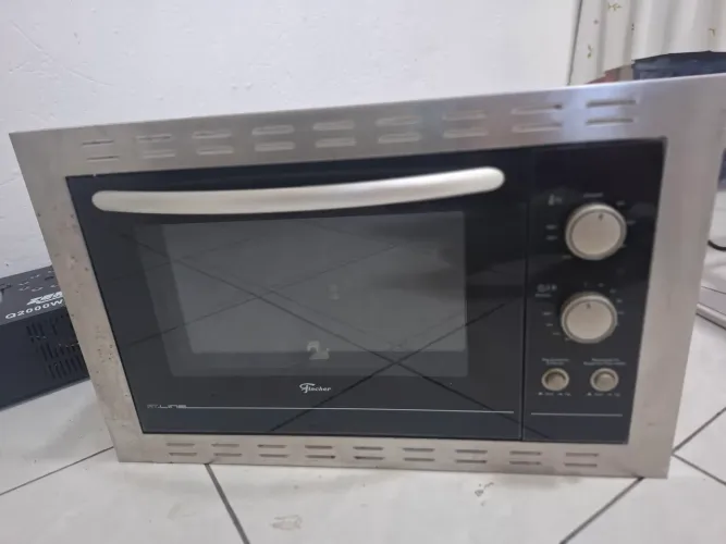 Vendo um forno elétrico de 44L