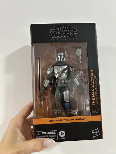 Boneco Hasbro Mandalorian