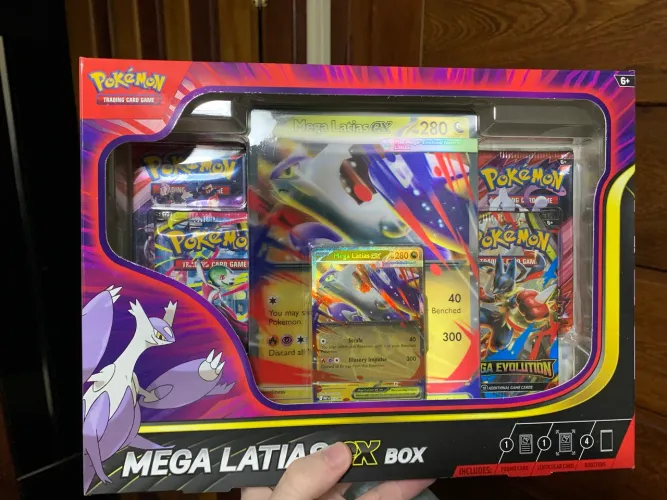 Box mega latias ex ingles