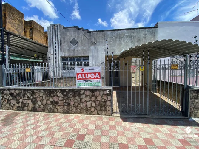 Casa Para Alugar Com 3/4 localizado no Centro de Aracaju