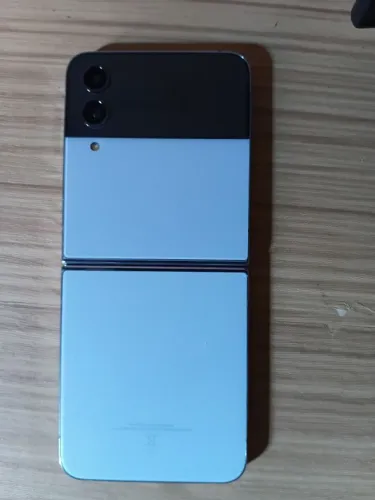 Galaxy Z flip 4 Com defeito na tela principal