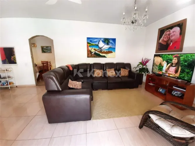 Casa à venda com 3 quartos em Olivença, Ilhéus