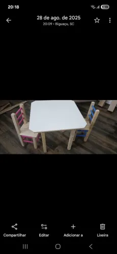 Conjunto de mesa e cadeira infantil 