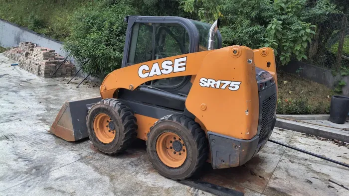 Mini carregadeira case 2019