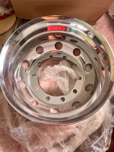 Vendo 2 rodas de alumínio novas 22.5