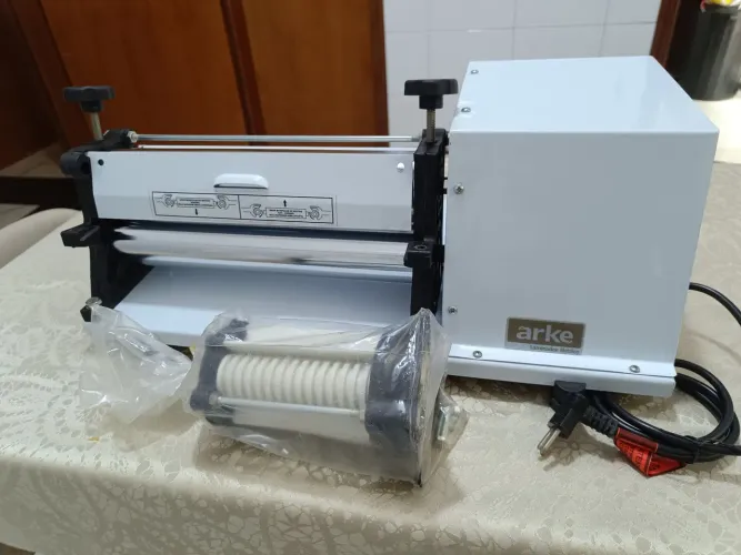 Cilindro de pão e laminador elétrico 220V