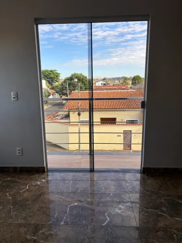 Alugo apartamento 