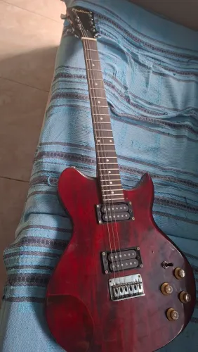 Guitarra Washburn