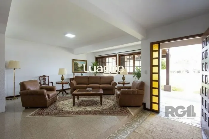 Com 4 dormitórios, incluindo uma suíte, é perfeita para acomodar toda a sua famí