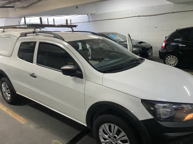 Volkswagen Saveiro Robust 1.6 Total Flex 8V CD 2021