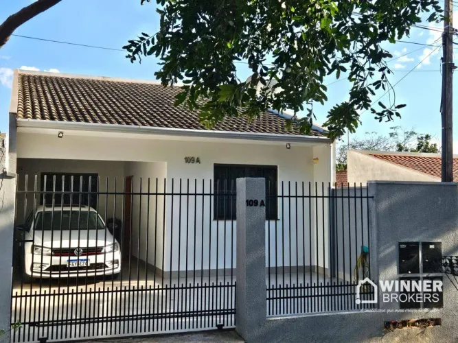 Casa com 3 dormitórios à venda, 230 m² por R$ 450.000