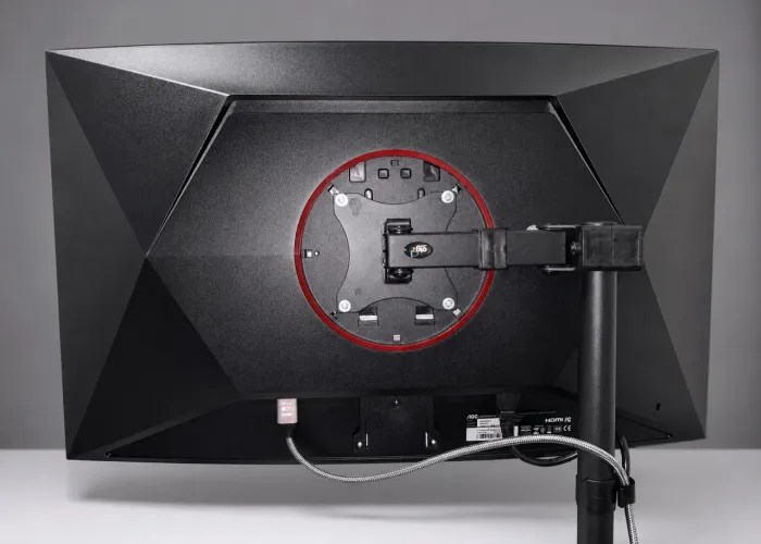 Monitor 32 AOC Agon G4 