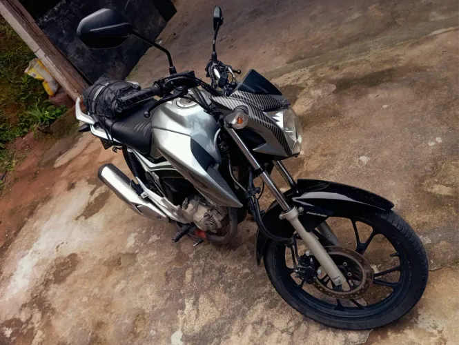 Titan 160