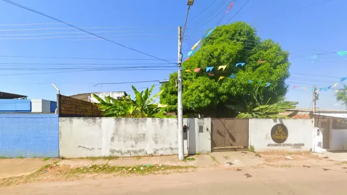 Casa com 146m² sobre terreno com 572m² - Itacoatiara, AM