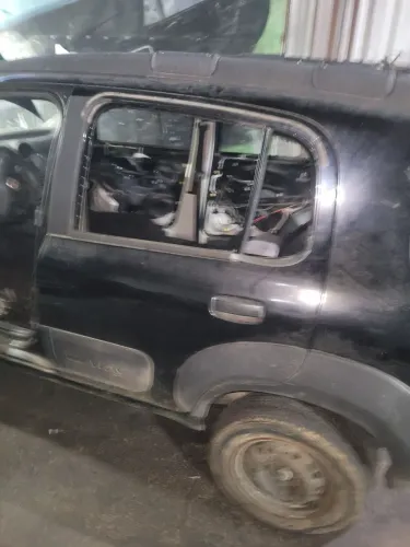 Porta traseira esquerda fiat uno vivace way 2013