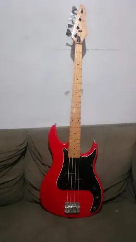 Baixo peavey fury u.s.a 